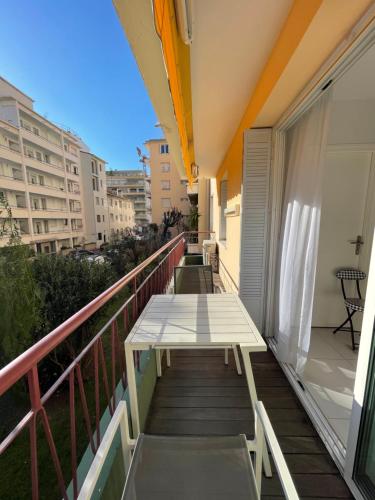Renovated Cannes Centre Banane balcon