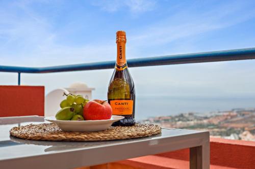 Confortable Big Apartment, Huge Terrace, Parking