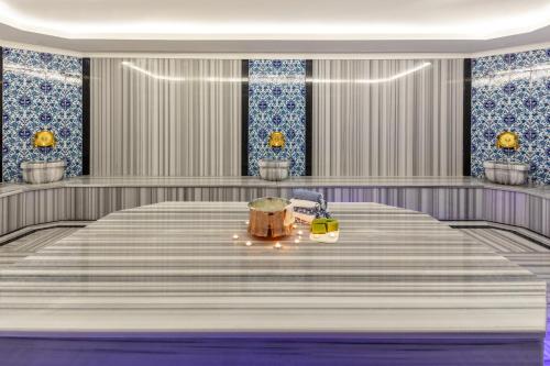 Postel nebo postele na pokoji v ubytování Anemon Kent Diyarbakır Otel