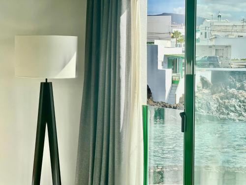 Canaryislandshost l Cala