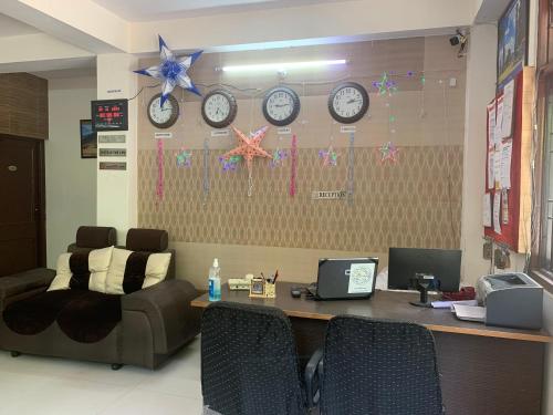Hotel Ananta Inn – Photos 2
