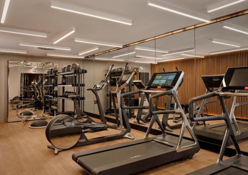 Fitness centrum a/nebo fitness zařízení v ubytování art'otel Zagreb, Powered by Radisson Hotels