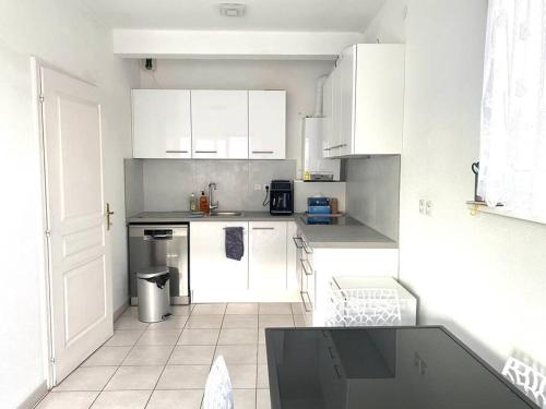 Photo de la galerie de l'établissement Bright and quiet apartment - free parking, à Illzach