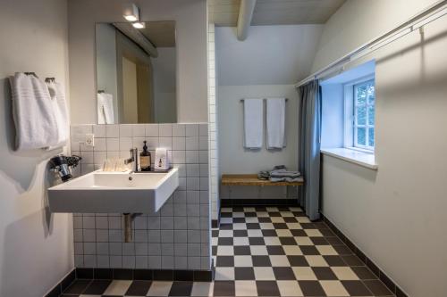 Koupelna v ubytování Nørre Vosborg Hotel & Gastronomi