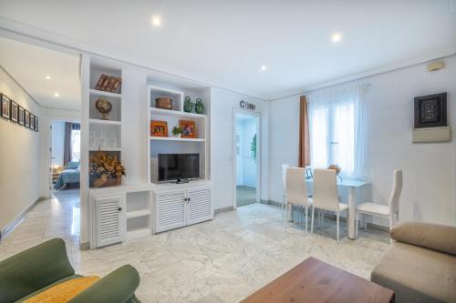Zafiro Apartment&Parking in the historical centre