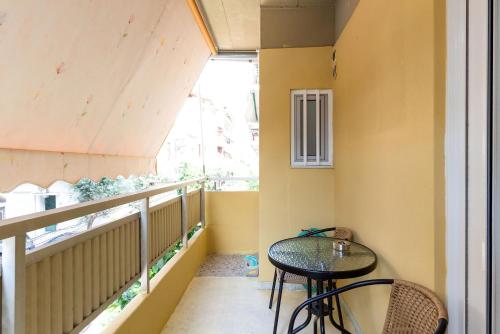 Maria's Apartment 1ος όροφος δίπλα στο Νοσοκομείο Παίδων και στο Λαϊκό