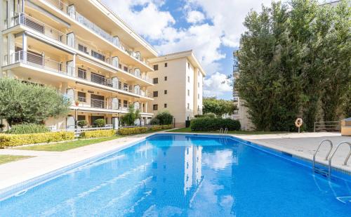 The swimming pool at or close to Jouvacations apartamento Joanot
