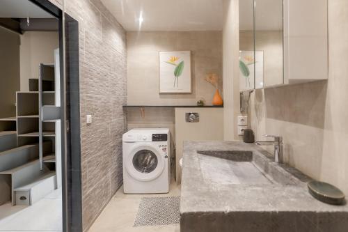 Ένα μπάνιο στο Maison Gama, 2 bdr with pool!