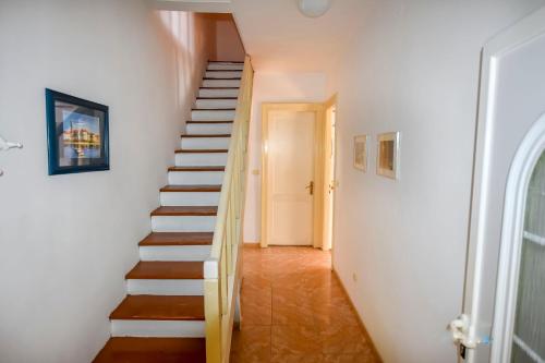 Gambar di galeri bagi House Panula di Mali Iž