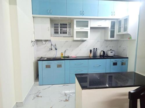 Nhà bếp/bếp nhỏ tại KPHB Phase 15 New Stunning 3 BHK - 2nd Floor