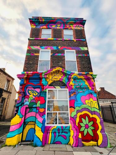 2025 Award Winner Liverpool Peach House - 4 Bedrooms photo 85