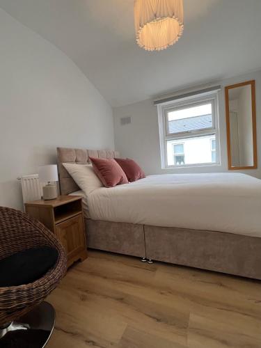2025 Award Winner Liverpool Peach House - 4 Bedrooms photo 49