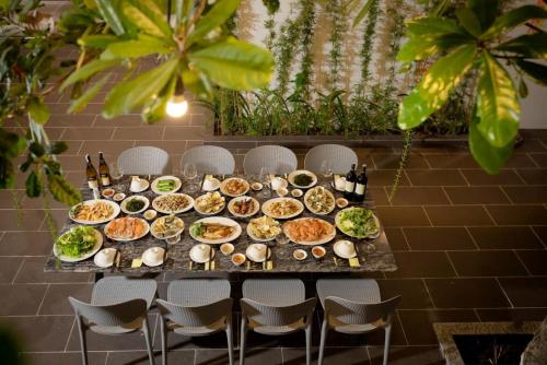 Mad i villaen eller i nærheden