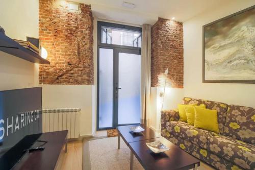 Housing Malasaña by SharingCo