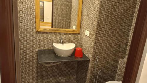 Phòng tắm tại Coconhuts Beach Resort