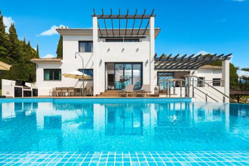 Luz de Verano Stunning Holiday Villa
