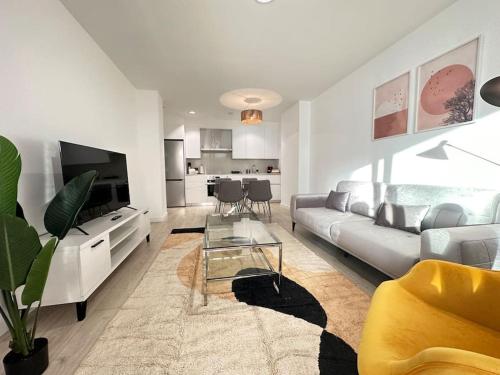 Jacinto Benavente 15, 3L con Parking gratis by YBH