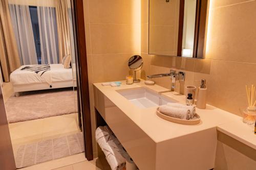 Dubai Marina Gate 2 Deluxe Apartment photo 3