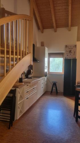 Η κουζίνα ή μικρή κουζίνα στο Ferienwohnung Stützenmühle