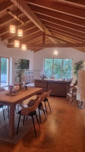 Χώρος καθιστικού στο Ferienwohnung Stützenmühle