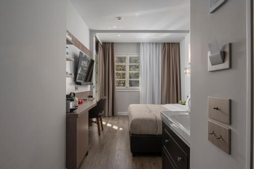 No 39 Svolou Suites