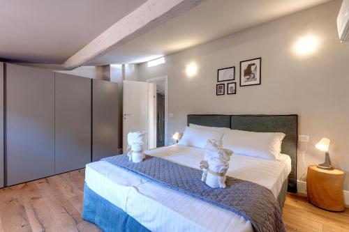 Pepe Apartment by Mamo Florence