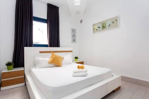 2Bedroom Suite with Balcony Shenkin Hotel