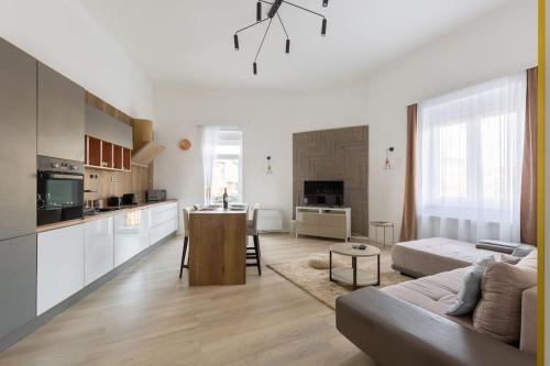 Swan Residence in the Buda Castle Area 2BR/Balcony