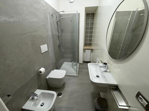 Ванная комната в ESSENTIAL ROOM & PARKING in Centro Città con Parcheggio Privato e WIFI