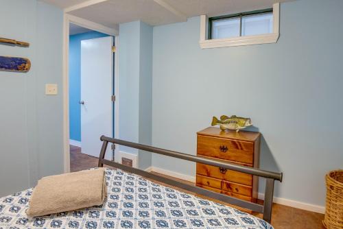 Gallery image of Gilford Getaway with Mountain Views and Fire Pit! in Gilford