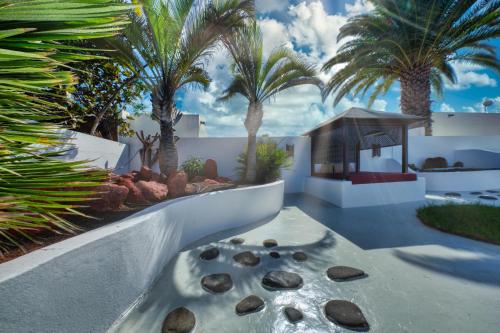 Villa Picasso - Private Pool, BBQ and Air-Con By Lanzarote Vacation Homes