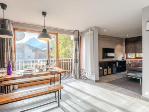Appartement rénové 3 pièces avec balcons, proche pistes et centre de Morzine - FR-1-754-68
