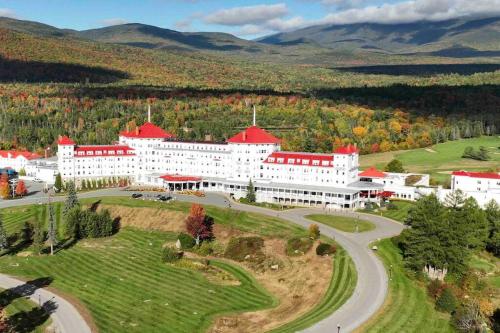 SKI in SKI OUT at Bretton Woods. 1Gigi WIFI, Views 항공뷰