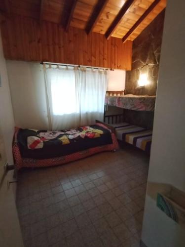 alquilar Casa para 5 personas a 3 cuadras del Mar en Villa Gesell