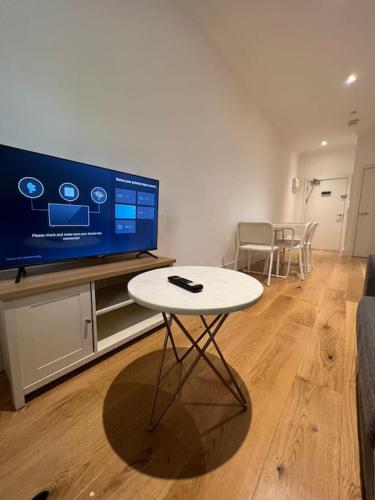Gallery image of Cozy Modern Apartment in Croydon Central in Croydon