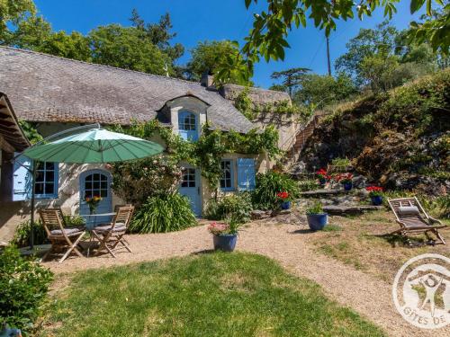 Charmante maison avec jardin clos près de la rivière Louet - FR-1-622-37