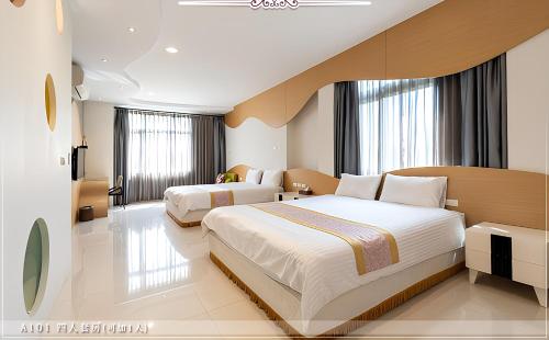 Una cama o camas en una habitación de 深溝仔庭園民宿