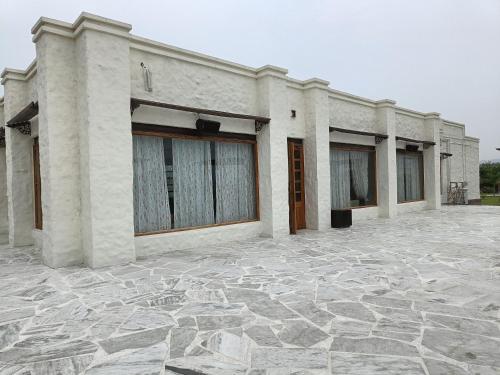 Bangunan di mana terletaknya hotel