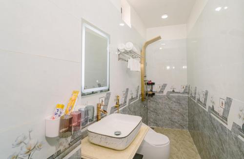 Bilik mandi di Moon River House
