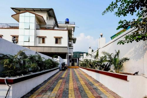 Φωτογραφία από το άλμπουμ του Collection O Dwarka Lodge σε Talegaon Dābhāde