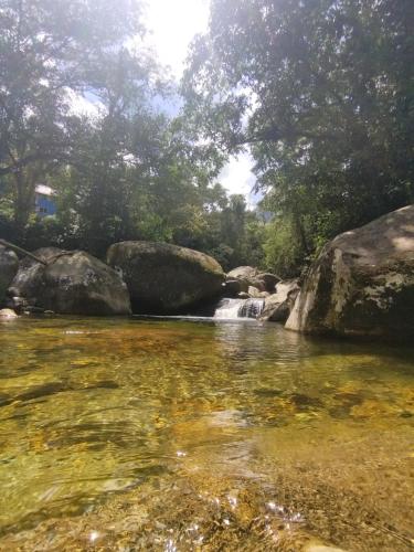 Landskap semula jadi dekat dengan rumah percutian