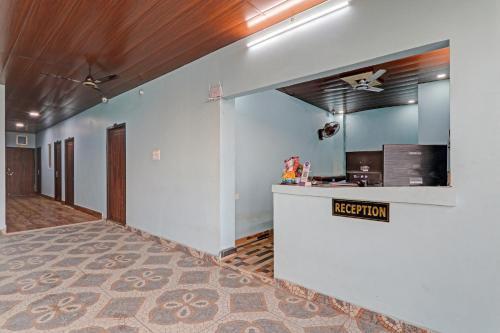 The lobby or reception area at Hotel Drip Inn