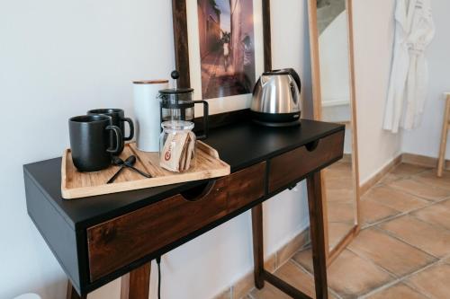 Kemudahan buat kopi dan teh di Hearts & Home
