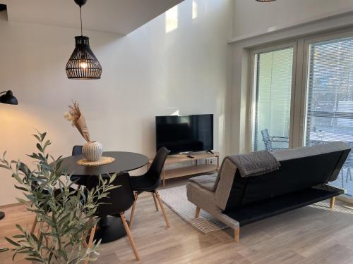 Foto Brand new loft apartment with glazed balcony 1