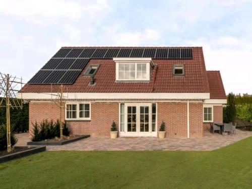 Villa with garden in green surroundings near Zeewolde
