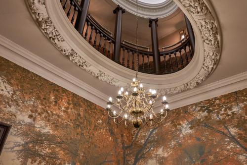 The Capital Hotel, Apartments & Townhouse - Small Luxury Hotels of The World photo 75