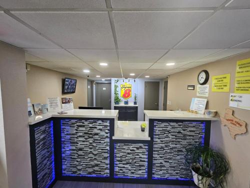 Gambar di galeri bagi Super 8 by Wyndham Buffalo di Buffalo