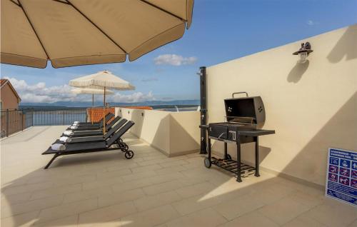 Gorgeous Home In Dramalj With Wifi