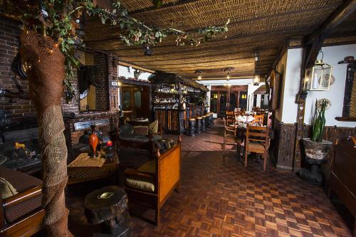 Restaurace v ubytování Hosteria Rumipamba De Las Rosas