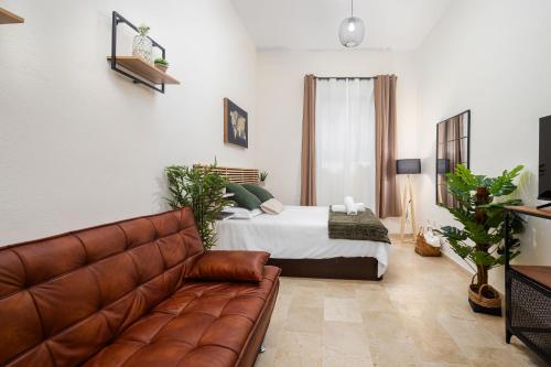 Central Studio Apartment